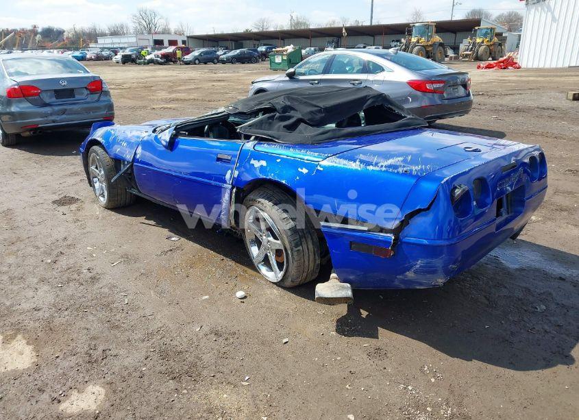 Photo 3 of 1994 Chevrolet Corvette (VIN 1G1YY32P3R5122058)