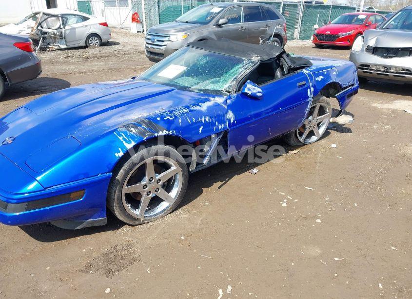 Photo 6 of 1994 Chevrolet Corvette (VIN 1G1YY32P3R5122058)