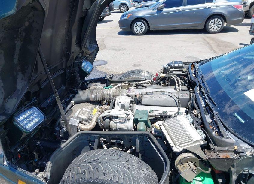 Photo 10 of 1994 Chevrolet Corvette (VIN 1G1YY32PXR5104737)
