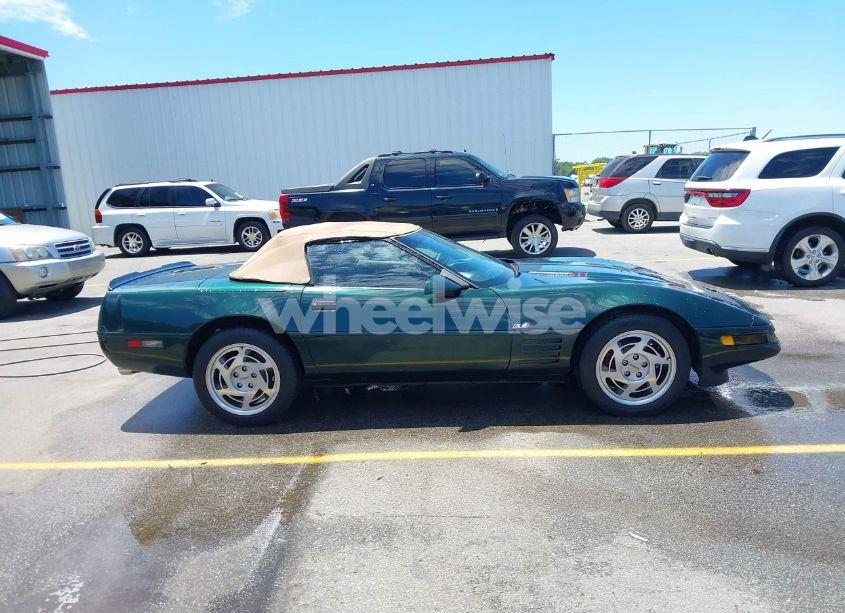 Photo 13 of 1994 Chevrolet Corvette (VIN 1G1YY32PXR5104737)