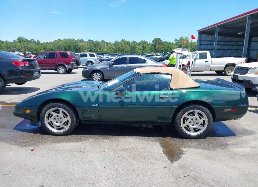 Photo 14 of 1994 Chevrolet Corvette (VIN 1G1YY32PXR5104737)