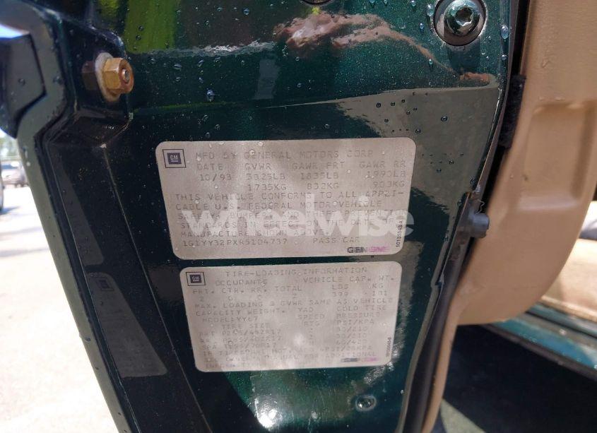 Photo 9 of 1994 Chevrolet Corvette (VIN 1G1YY32PXR5104737)