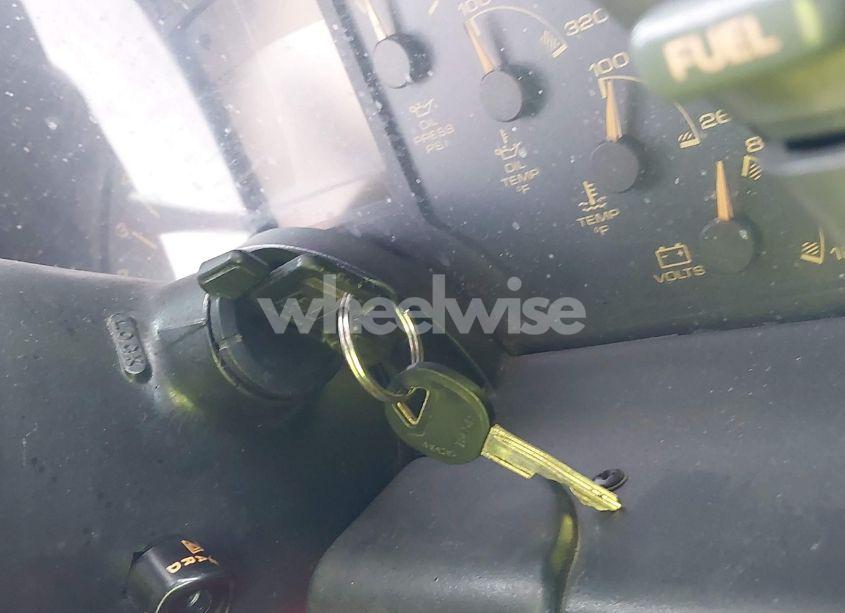 Photo 11 of 1991 Chevrolet Corvette (VIN 1G1YY3385M5103947)