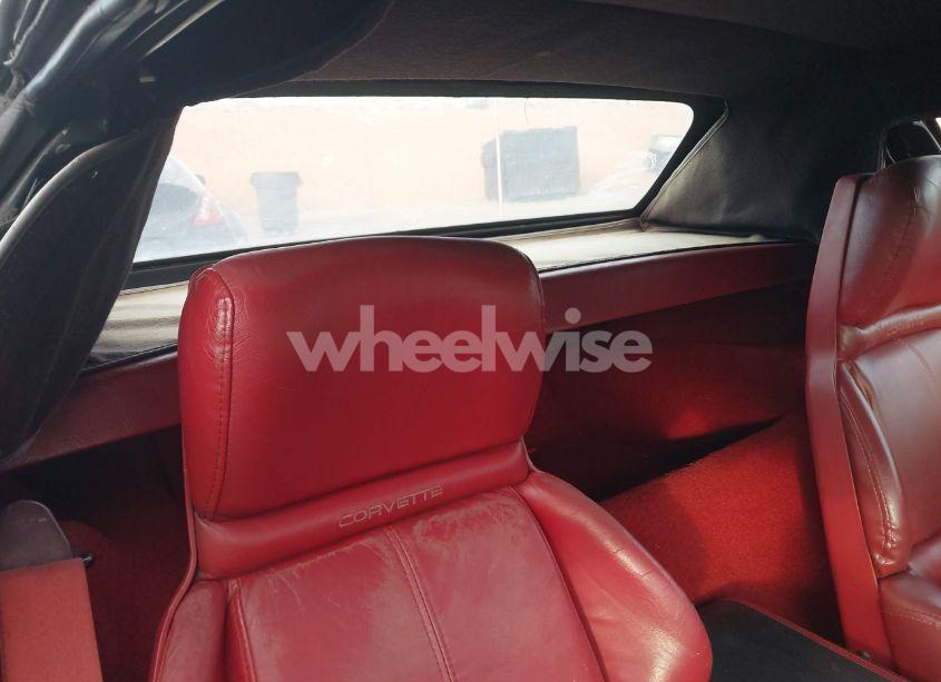 Photo 8 of 1991 Chevrolet Corvette (VIN 1G1YY3385M5103947)