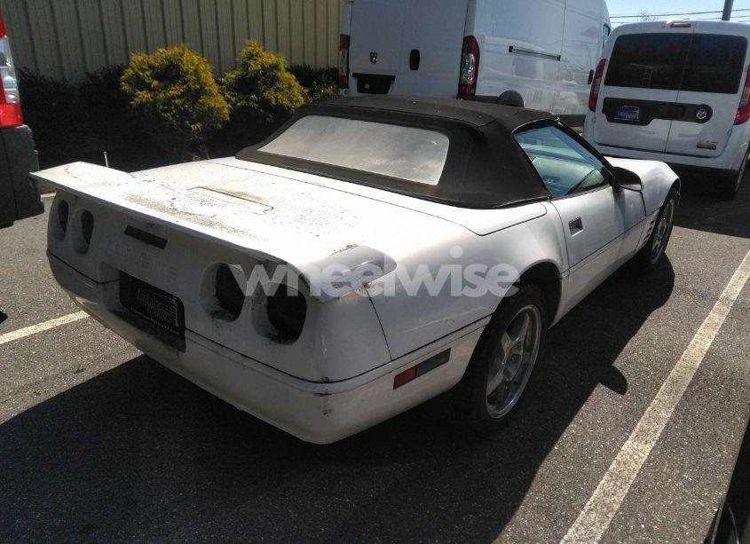 Photo 4 of 1991 Chevrolet Corvette (VIN 1G1YY338XM5114135)