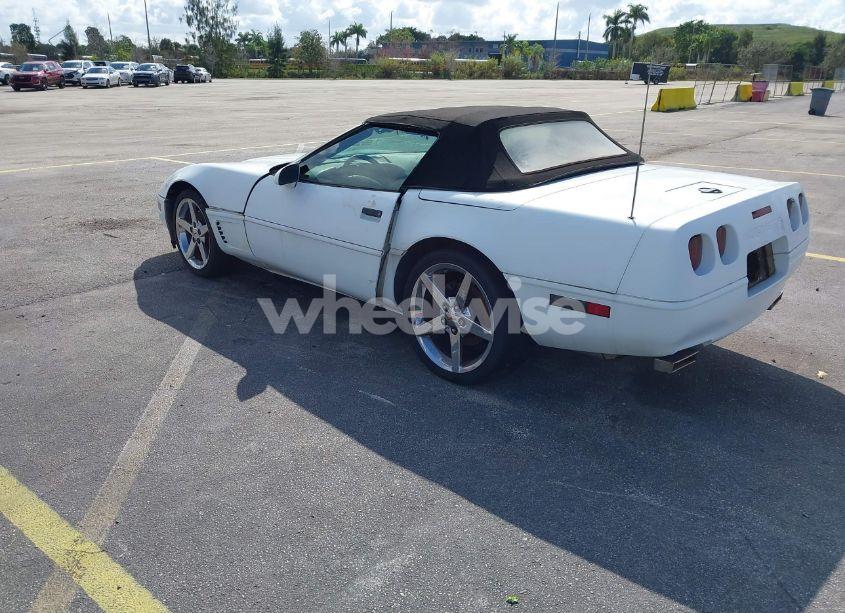 Photo 3 of 1993 Chevrolet Corvette (VIN 1G1YY33P2P5107143)