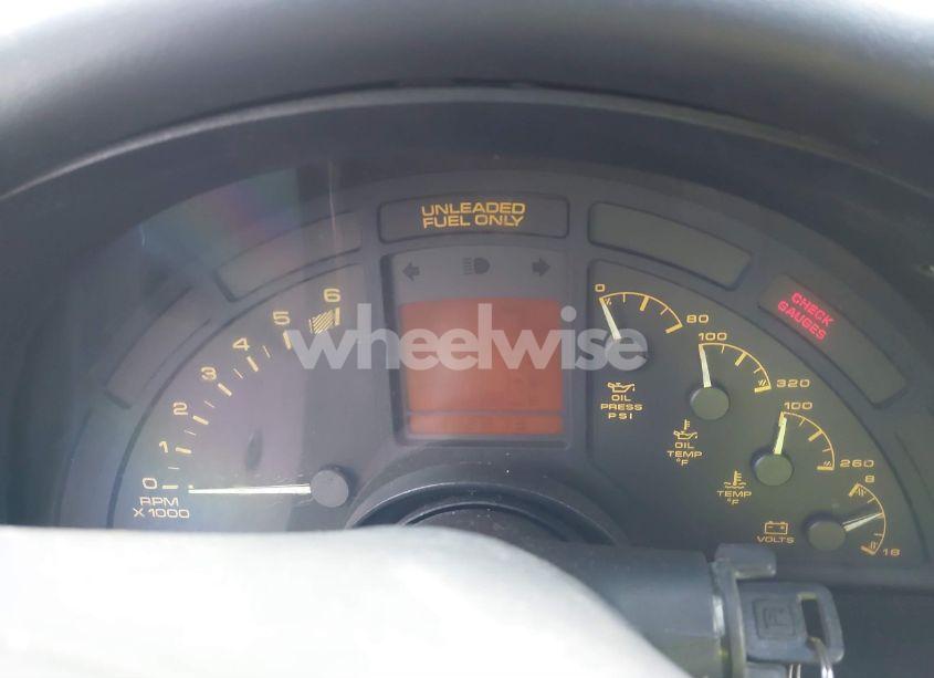 Photo 7 of 1993 Chevrolet Corvette (VIN 1G1YY33P2P5107143)