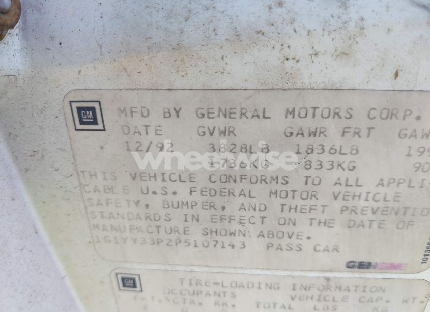 Photo 9 of 1993 Chevrolet Corvette (VIN 1G1YY33P2P5107143)