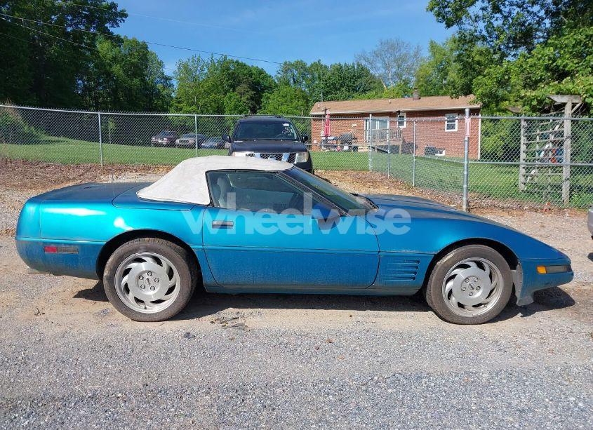 Photo 14 of 1993 Chevrolet Corvette (VIN 1G1YY33P4P5115339)