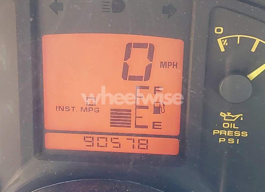 Photo 16 of 1993 Chevrolet Corvette (VIN 1G1YY33P4P5115339)