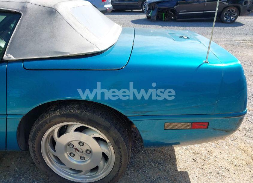 Photo 20 of 1993 Chevrolet Corvette (VIN 1G1YY33P4P5115339)