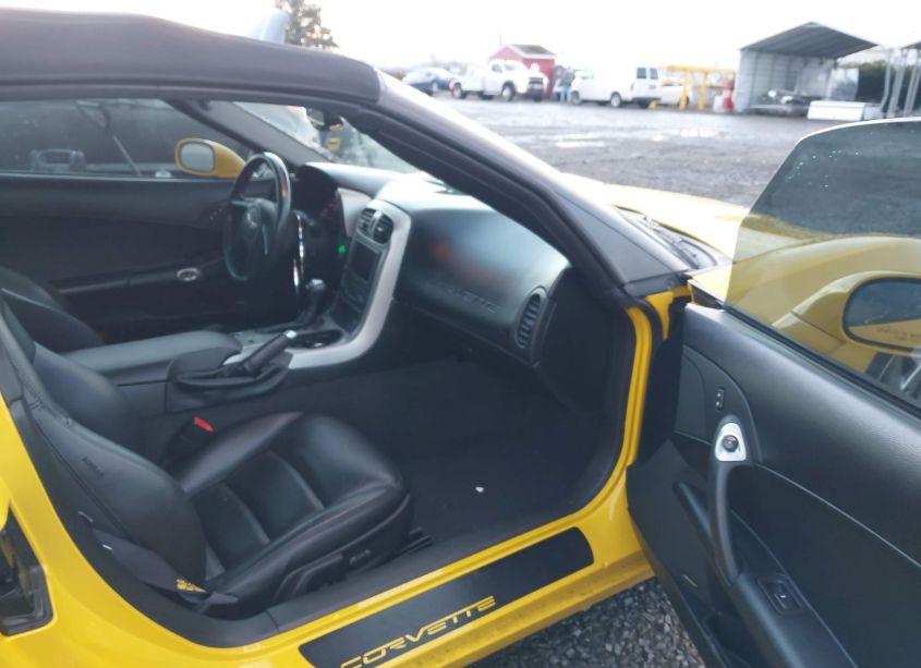 Photo 5 of 2005 Chevrolet Corvette N/A (VIN 1G1YY34U355131694)