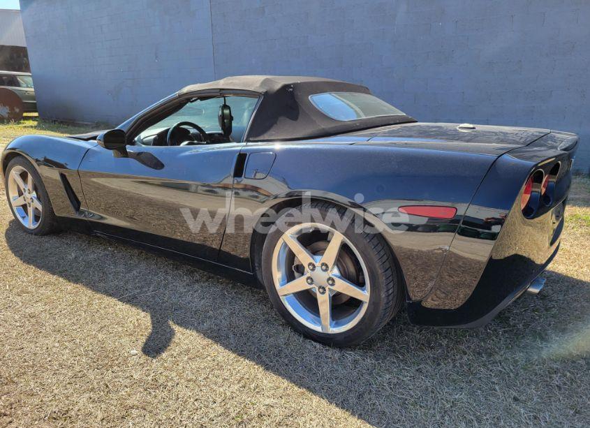 Photo 4 of 2005 Chevrolet Corvette N/A (VIN 1G1YY34U455117125)