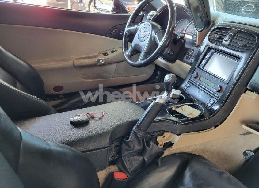 Photo 5 of 2005 Chevrolet Corvette N/A (VIN 1G1YY34U455117125)