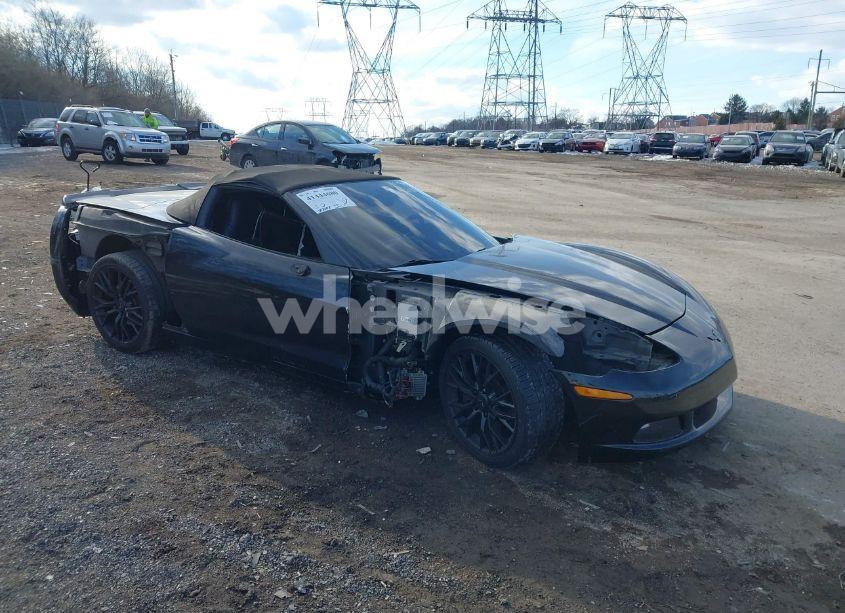 Photo 6 of 2005 Chevrolet Corvette N/A (VIN 1G1YY34U655132158)
