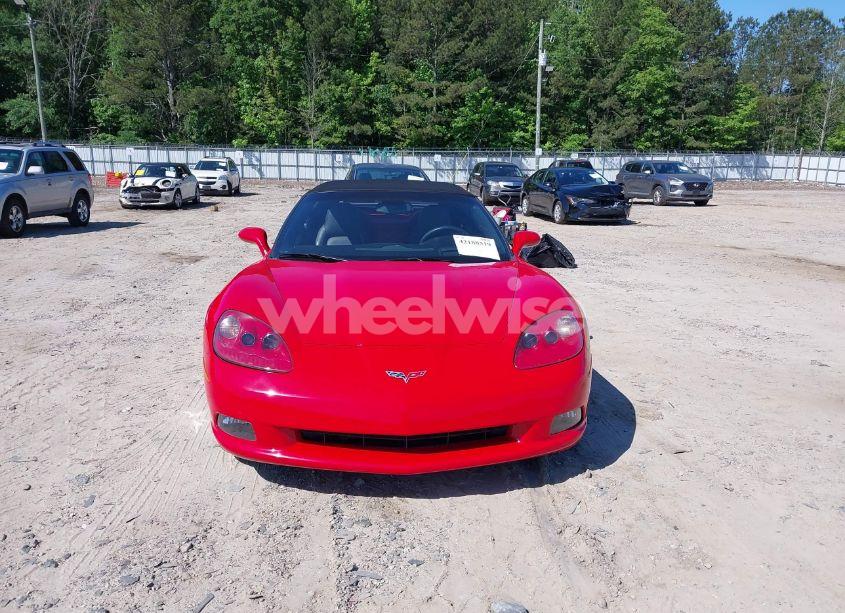 Photo 12 of 2005 Chevrolet Corvette N/A (VIN 1G1YY34U755127969)