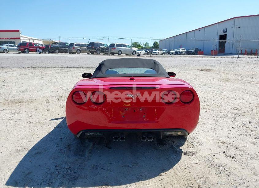 Photo 16 of 2005 Chevrolet Corvette N/A (VIN 1G1YY34U755127969)