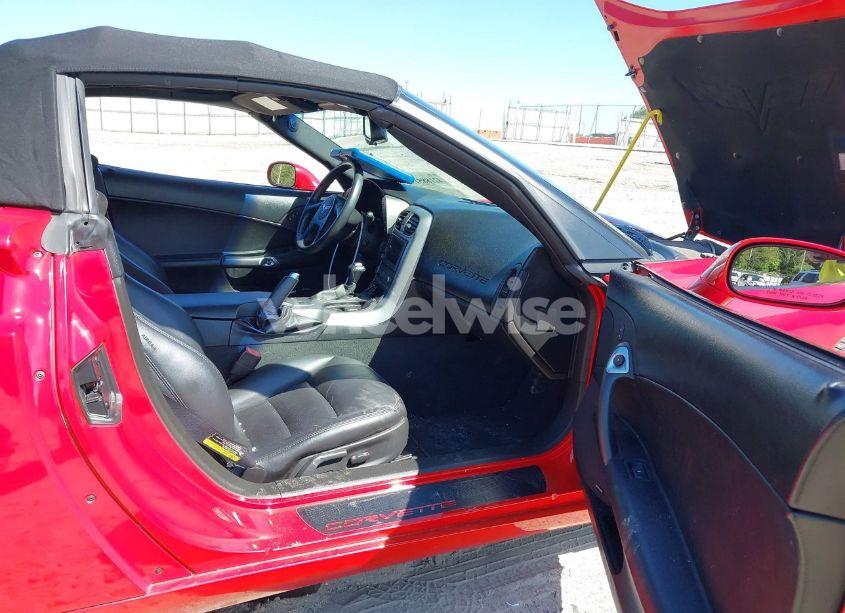 Photo 5 of 2005 Chevrolet Corvette N/A (VIN 1G1YY34U755127969)