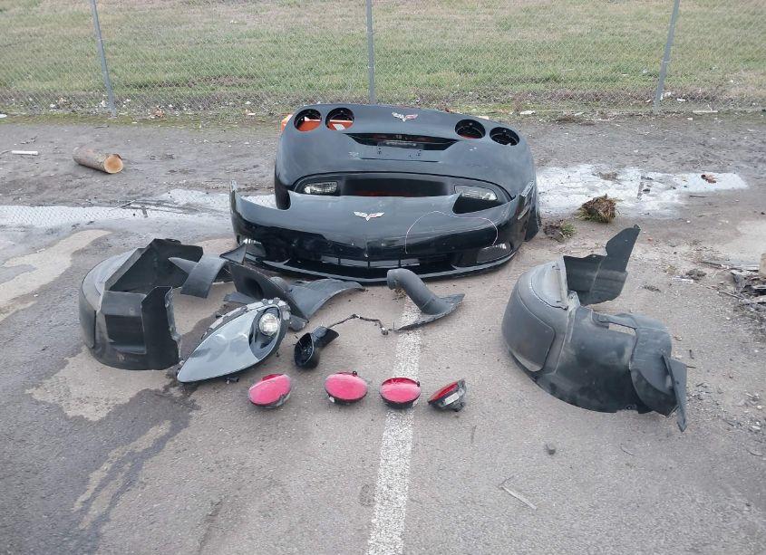 Photo 12 of 2005 Chevrolet Corvette N/A (VIN 1G1YY34U855136745)