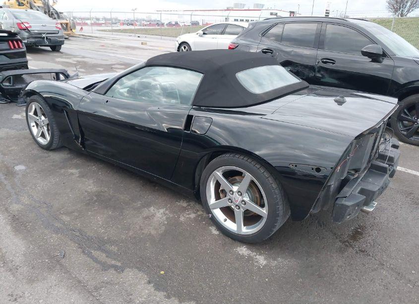 Photo 3 of 2005 Chevrolet Corvette N/A (VIN 1G1YY34U855136745)