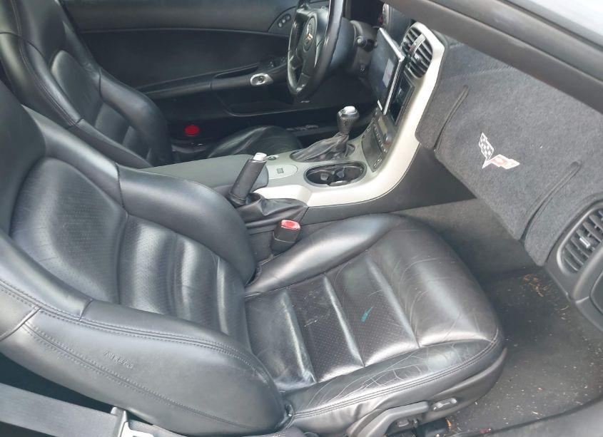 Photo 5 of 2005 Chevrolet Corvette N/A (VIN 1G1YY34U955124751)