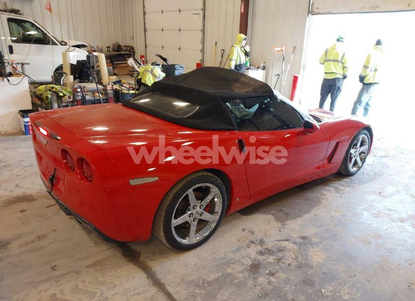 Photo 4 of 2007 Chevrolet Corvette (VIN 1G1YY36U075138392)