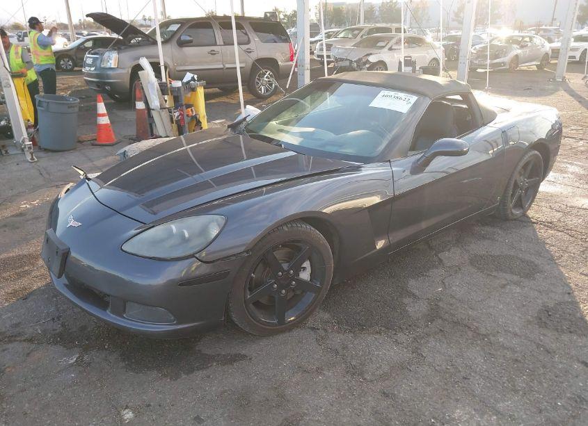 Photo 2 of 2009 Chevrolet Corvette (VIN 1G1YY36W795107256)