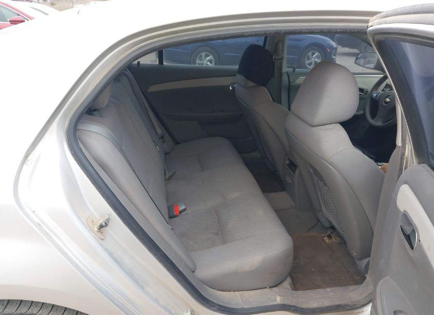 Photo 8 of 2010 Chevrolet Malibu LS (VIN 1G1ZA5E01AF281016)