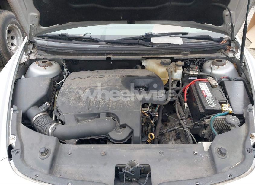 Photo 10 of 2010 Chevrolet Malibu LS (VIN 1G1ZA5E02AF256352)