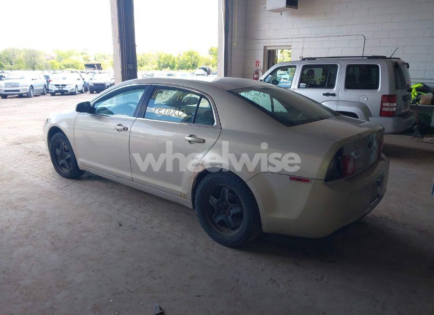 Photo 3 of 2010 Chevrolet Malibu LS (VIN 1G1ZA5E02AF283017)