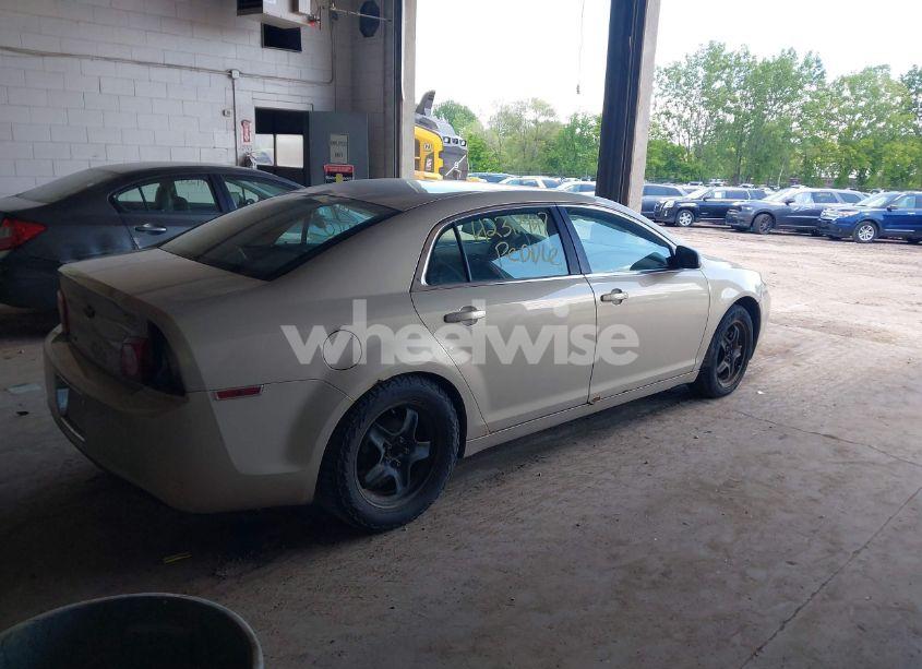 Photo 4 of 2010 Chevrolet Malibu LS (VIN 1G1ZA5E02AF283017)