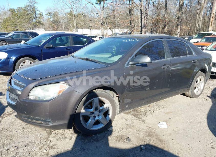 Photo 2 of 2010 Chevrolet Malibu LS (VIN 1G1ZA5E04A4123667)