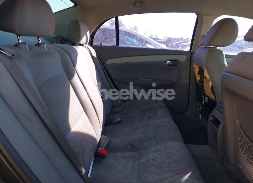 Photo 8 of 2010 Chevrolet Malibu LS (VIN 1G1ZA5E04A4123667)