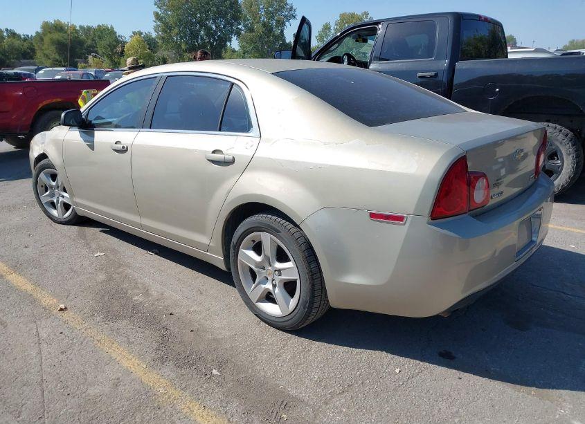 Photo 3 of 2010 Chevrolet Malibu LS (VIN 1G1ZA5E04AF278837)