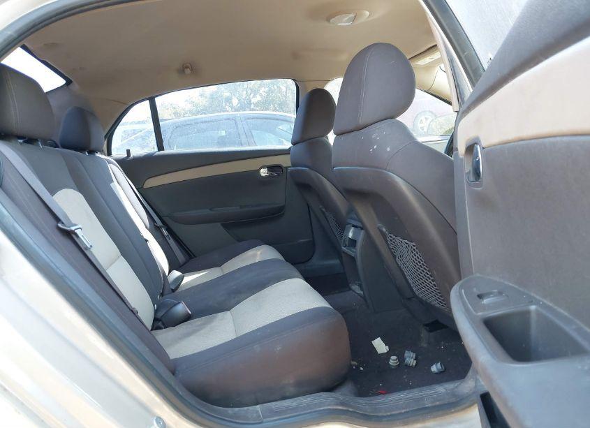 Photo 8 of 2010 Chevrolet Malibu LS (VIN 1G1ZA5E04AF278837)