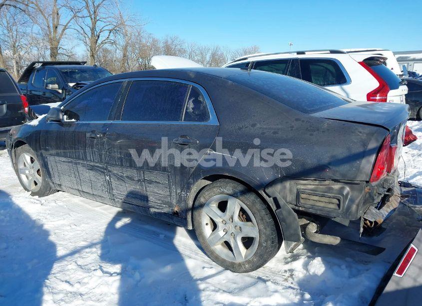 Photo 15 of 2010 Chevrolet Malibu LS (VIN 1G1ZA5E05AF215083)