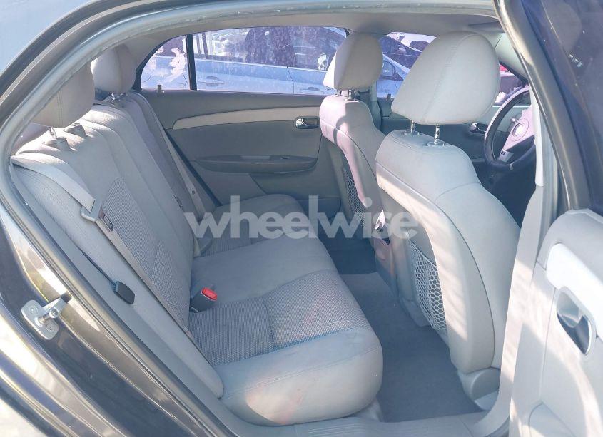 Photo 8 of 2010 Chevrolet Malibu LS (VIN 1G1ZA5E05AF215083)