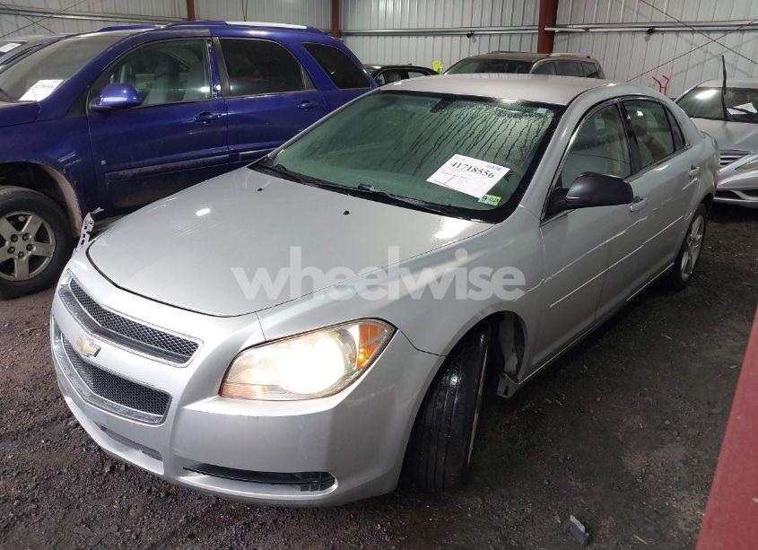 Photo 2 of 2010 Chevrolet Malibu LS (VIN 1G1ZA5E07AF250482)