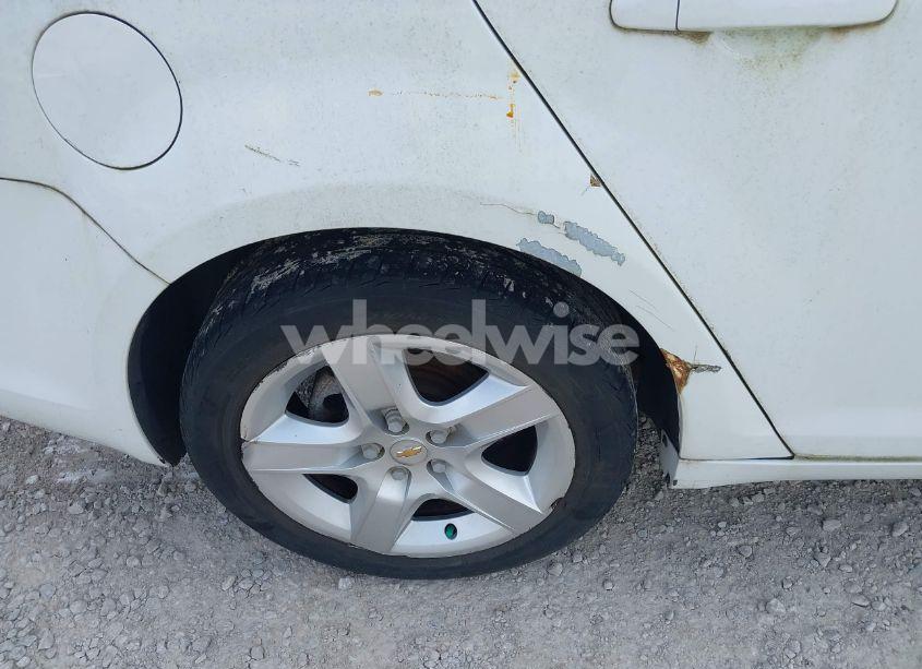 Photo 6 of 2012 Chevrolet Malibu LS (VIN 1G1ZA5E07CF115389)