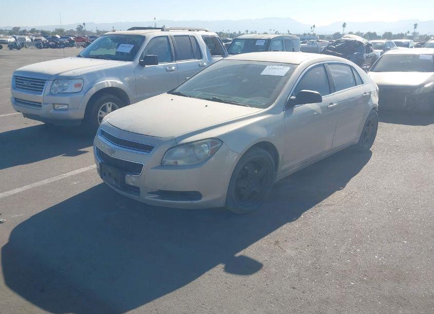Photo 2 of 2010 Chevrolet Malibu LS (VIN 1G1ZA5E08AF128665)
