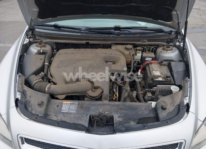 Photo 10 of 2012 Chevrolet Malibu LS (VIN 1G1ZA5E08CF354420)