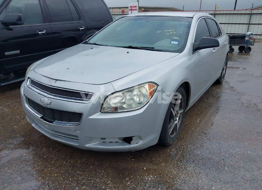 Photo 2 of 2010 Chevrolet Malibu LS (VIN 1G1ZA5E0XAF184056)