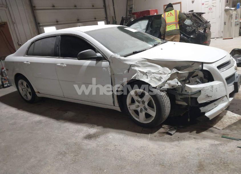 2011 Chevrolet Malibu LS (VIN 1G1ZA5E10BF285116) main photo