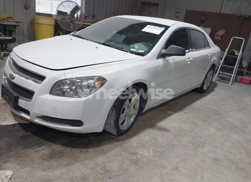 Photo 2 of 2011 Chevrolet Malibu LS (VIN 1G1ZA5E10BF285116)