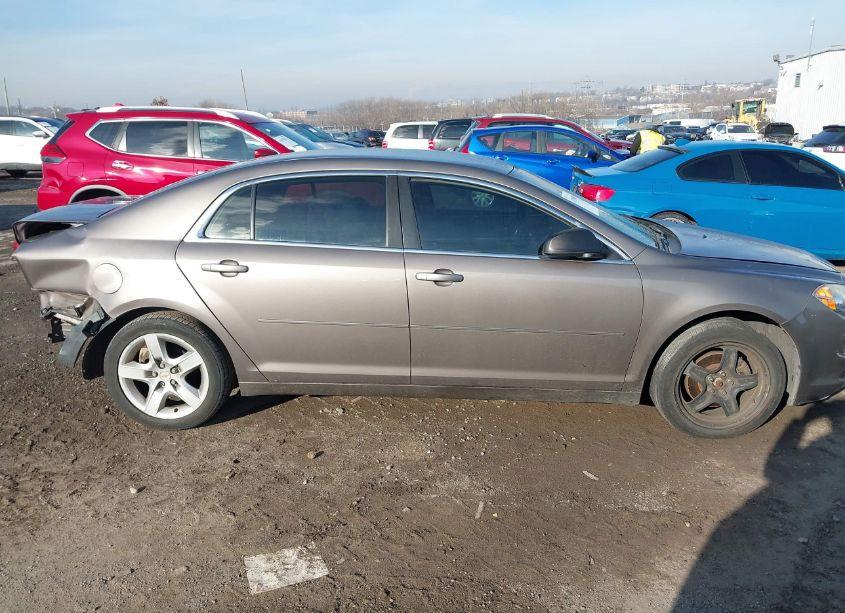 Photo 14 of 2011 Chevrolet Malibu LS (VIN 1G1ZA5E10BF316865)