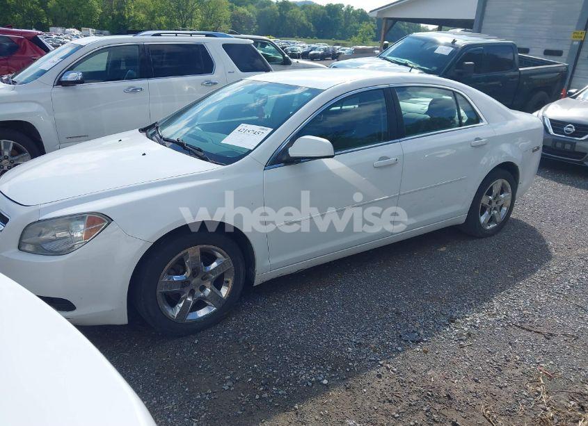 Photo 2 of 2011 Chevrolet Malibu LS (VIN 1G1ZA5E12BF135587)