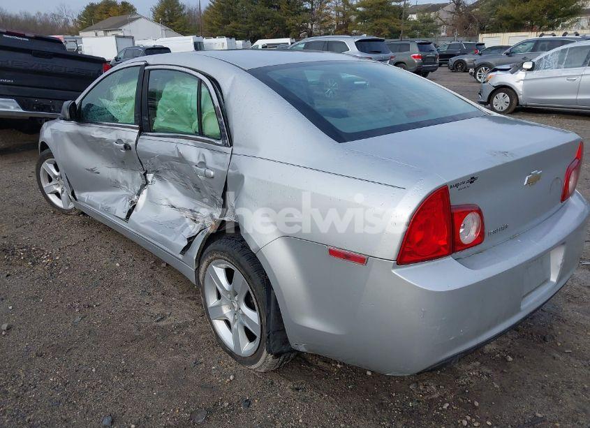 Photo 3 of 2011 Chevrolet Malibu LS (VIN 1G1ZA5E13BF101920)
