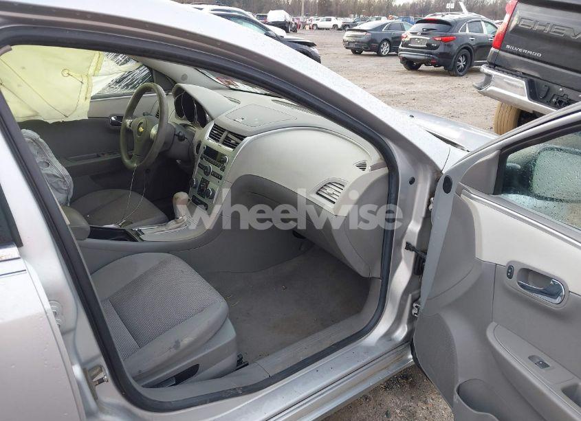 Photo 5 of 2011 Chevrolet Malibu LS (VIN 1G1ZA5E13BF101920)