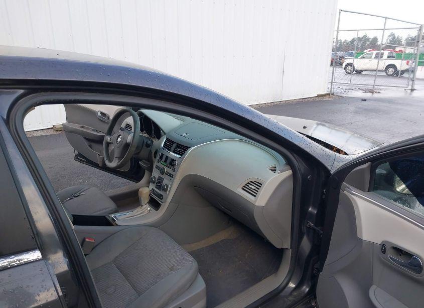 Photo 5 of 2011 Chevrolet Malibu LS (VIN 1G1ZA5E17BF266885)