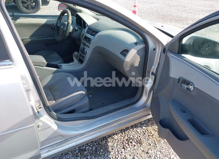 Photo 5 of 2011 Chevrolet Malibu LS (VIN 1G1ZA5E1XBF172399)